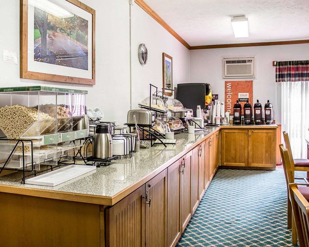Quality Inn Petoskey-Harbor Springs Restaurante foto